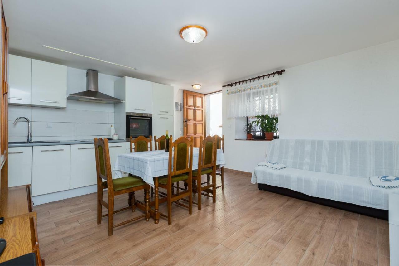 דירות ורסאר Casa Sofia מראה חיצוני תמונה